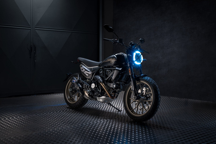 Ducati Scrambler Full Throttle front lateral Ducati Scrambler Full Throttle front lateral