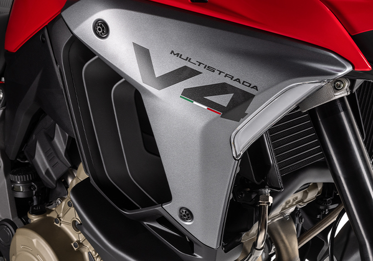 Ducati Multistrada V4 Kuehlergrill Motor Frontschuerze Ducati Multistrada V4 Kuehlergrill Motor Frontschuerze