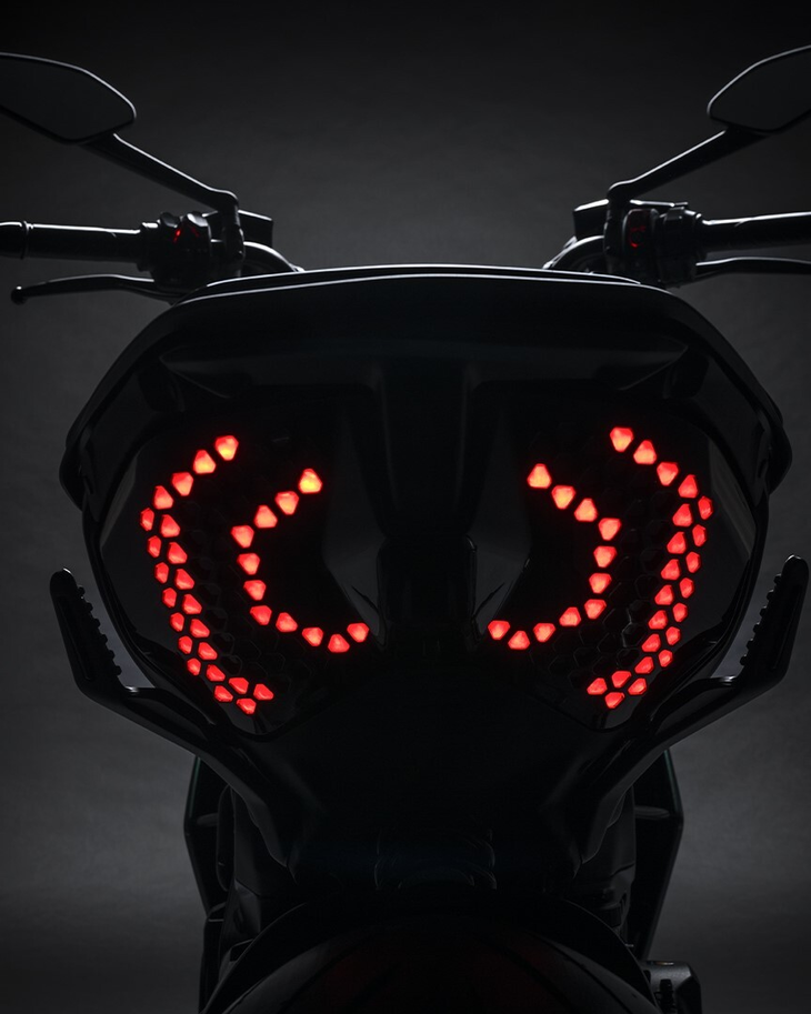 Ducati Diavel Bentley Edition Rear Ruecksitz Spiegel Dark Look Ducati Diavel Bentley Edition Rear Ruecksitz Spiegel Dark Look