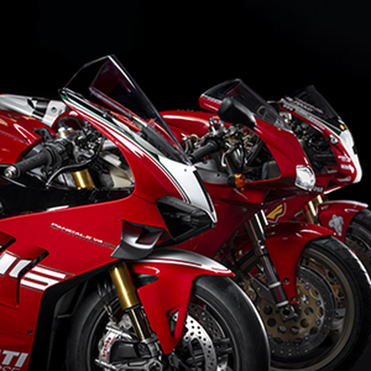 Ducati Red Horizontal Bike Motocycle Panigale V4 SP2 Aniversario 30th
