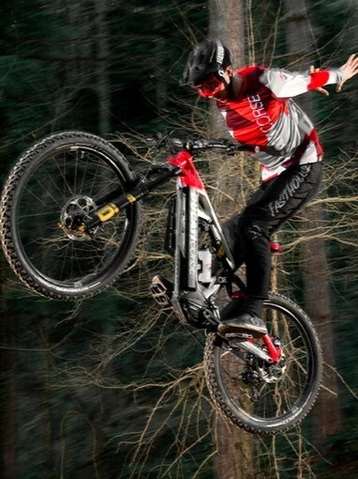 Ducati TK 01 RR Kaufen Finanzieren Region Basel Aargau Zuerich Zweirad Stuntrider