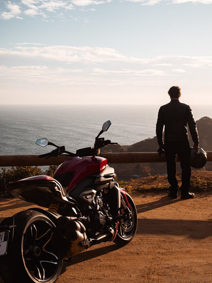 Ducati X Diavel Rot Sunset Riding 2025