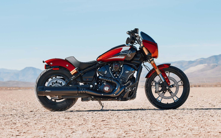 Indian scout 101 2025 im der strasse 2 Indian scout 101 2025 im der strasse 2