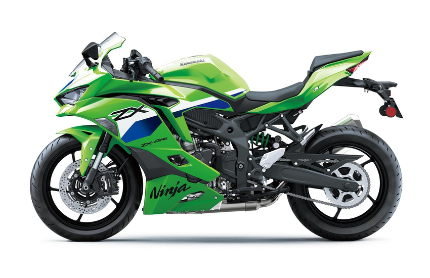 Kawasaki ZX 4 RR 2026 Gruen seitlich 2