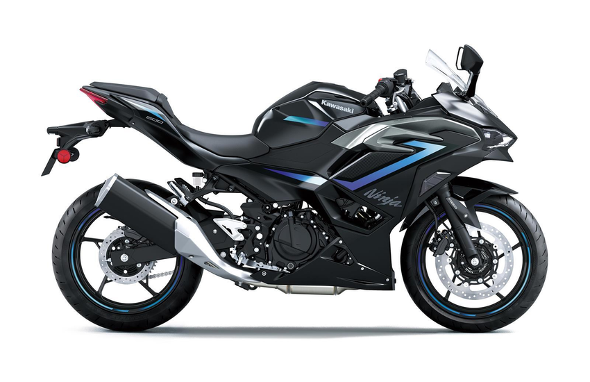 Kawasaki Ninja 500 SE 2026 Schwarz seitlich Kawasaki Ninja 500 SE 2026 Schwarz seitlich
