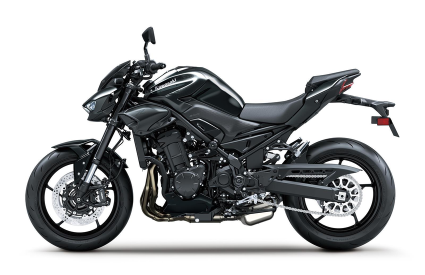Kawasaki z900 2026 schwarz seitlich 2