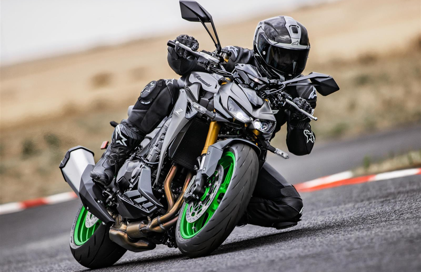 Kawasaki Z1100 SE 2026 Rennstrecke