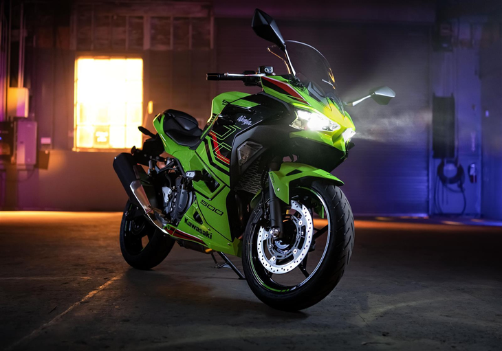 24 MY Ninja 500 SE GN1 ACT 9 24 MY Ninja 500 SE GN1 ACT 9