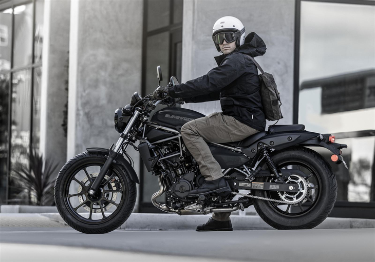 24 MY Eliminator BK1 ACT 6 001 24 MY Eliminator BK1 ACT 6 001