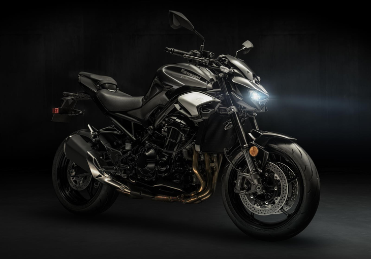 Kawasaki z900 2025 darkness Kawasaki z900 2025 darkness