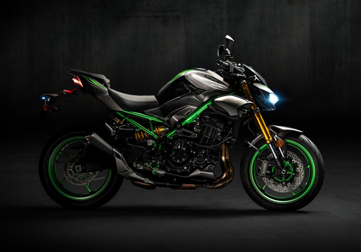 Kawasaki Z900 SE 2025 Darkness Kawasaki Z900 SE 2025 Darkness