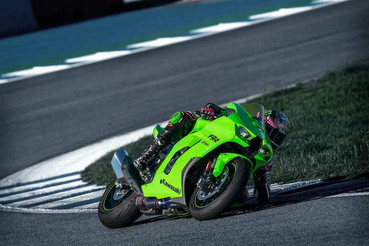 Kawasaki ZX 10 RR circuit Kawasaki ZX 10 RR circuit