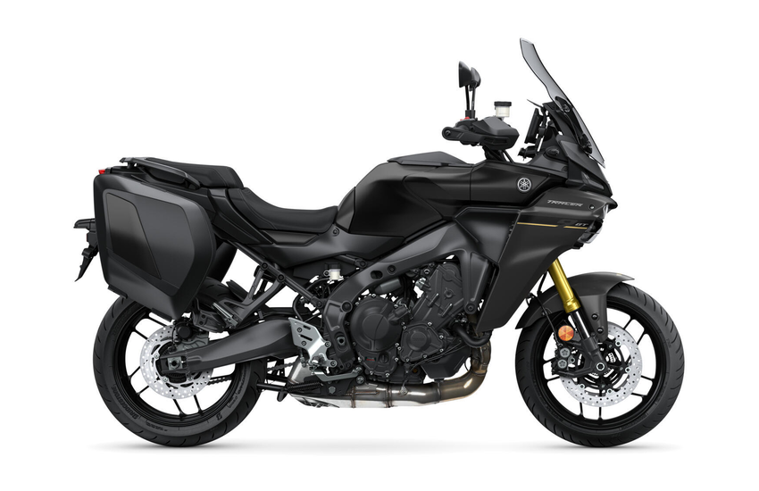 Yamaha Tracer 9 GT Y AMT 2025 schwarz lateral Yamaha Tracer 9 GT Y AMT 2025 schwarz lateral